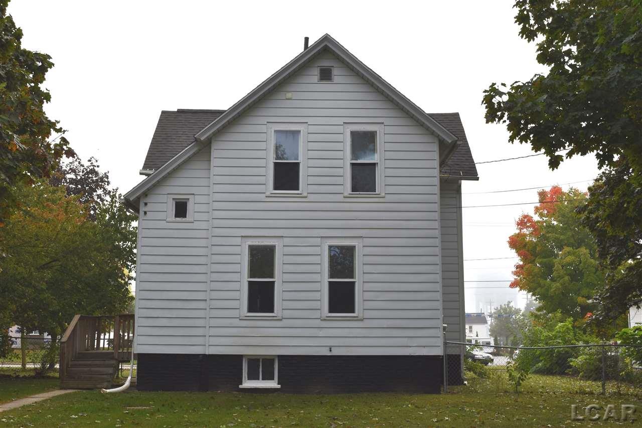 666 Division St