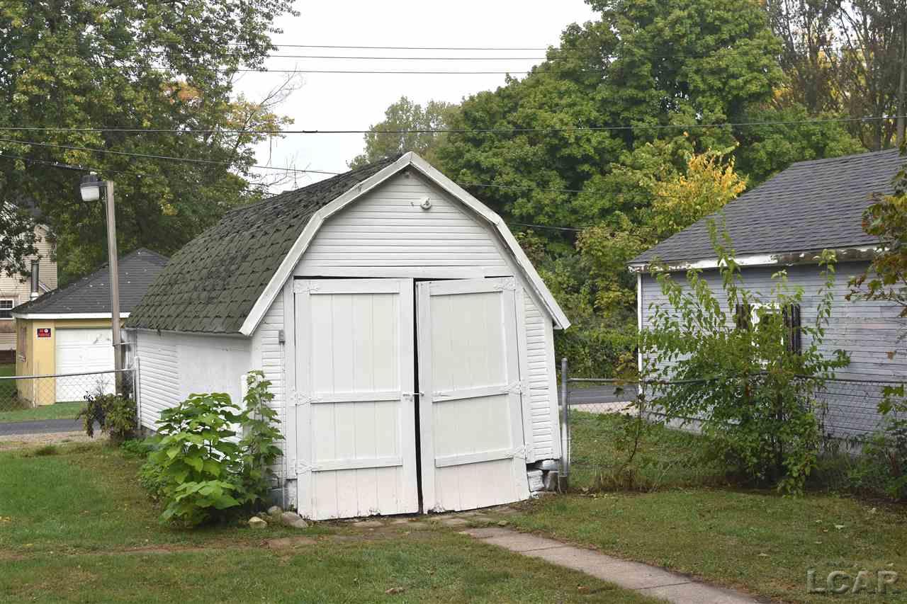 666 Division St