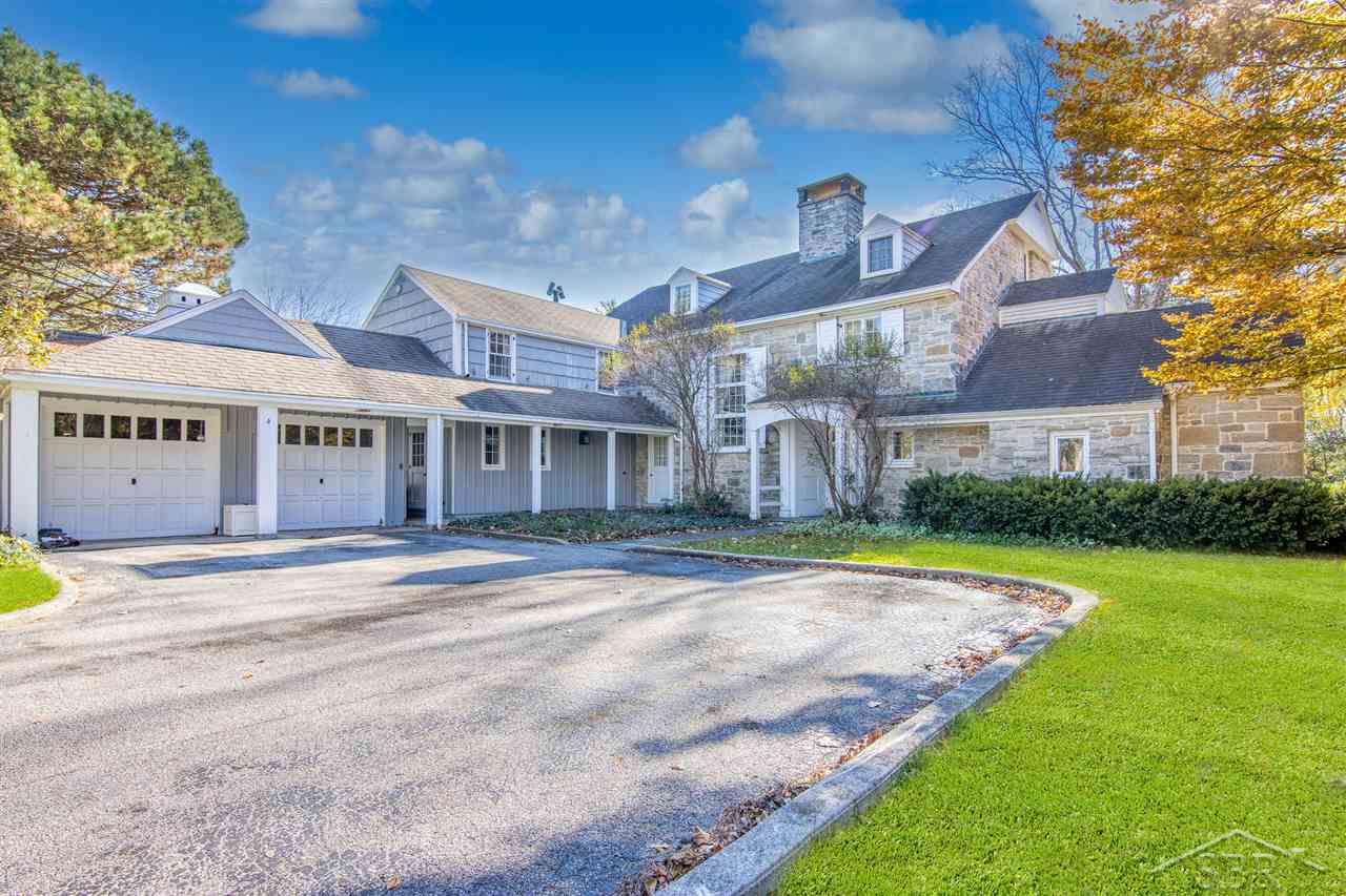 4 N CENTER WOODS DRIVE, SAGINAW, MI 48638 Bluewater Realty Homes for