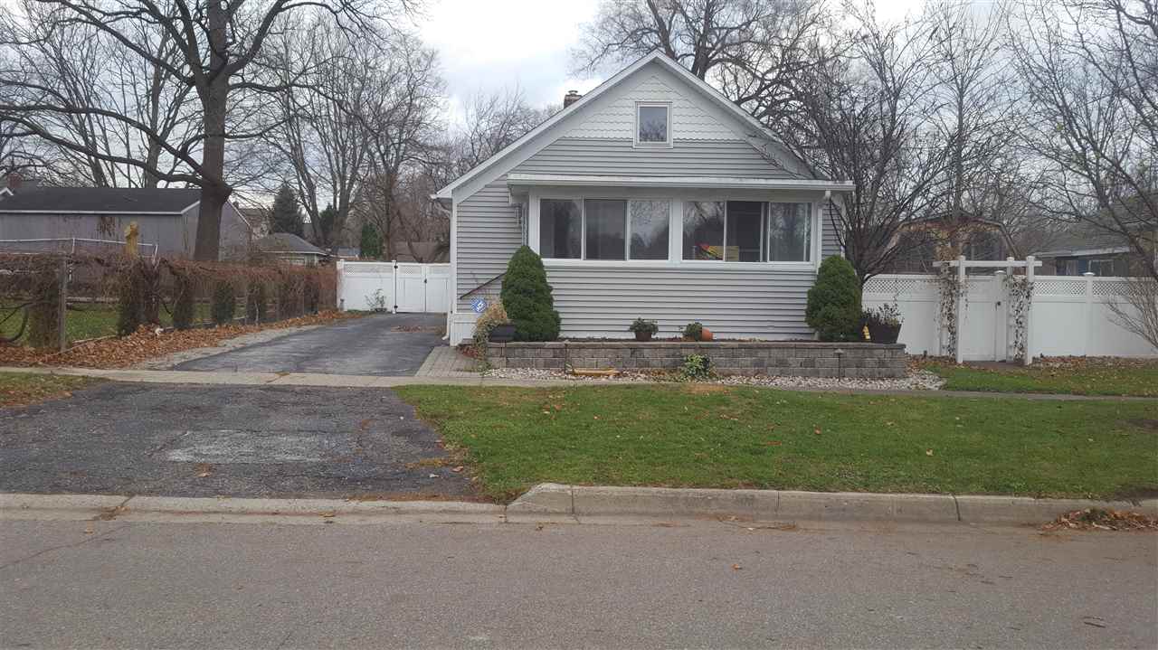 211 S MCKINLEY RD, FLUSHING, MI 48433