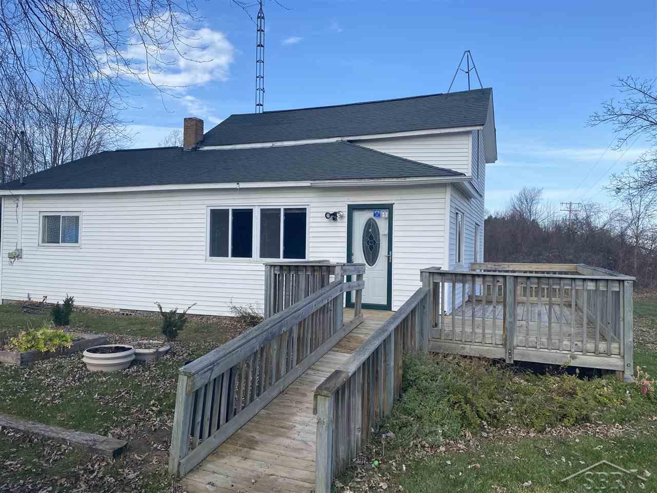 3380 S MERRILL, MERRILL, MI 48637