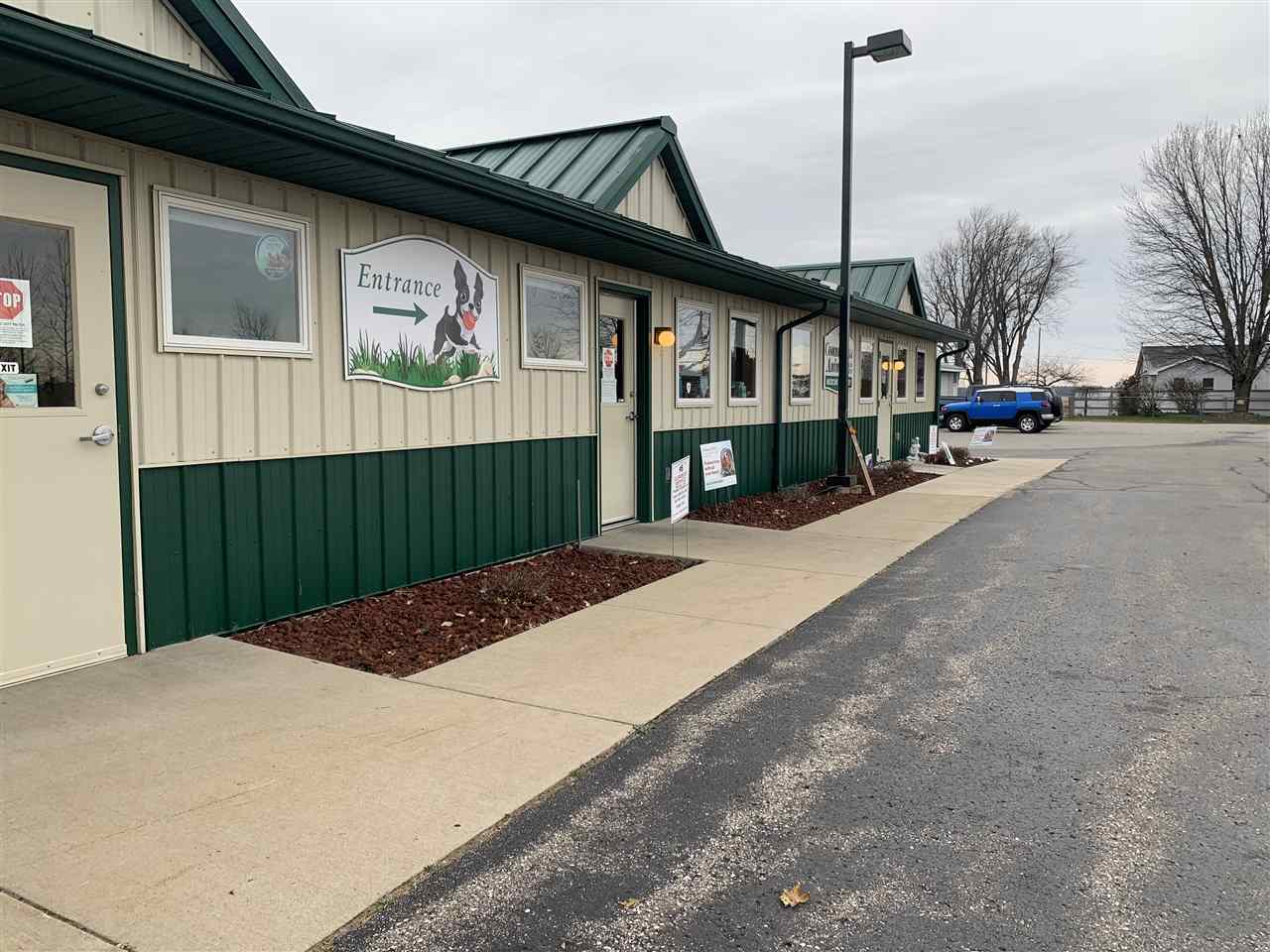 3334 E FREELAND RD, FREELAND, MI 48623