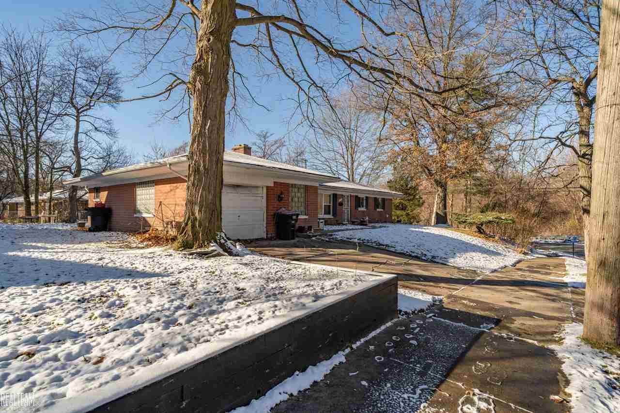 23361 S RIVERDALE, DETROIT, MI 48219