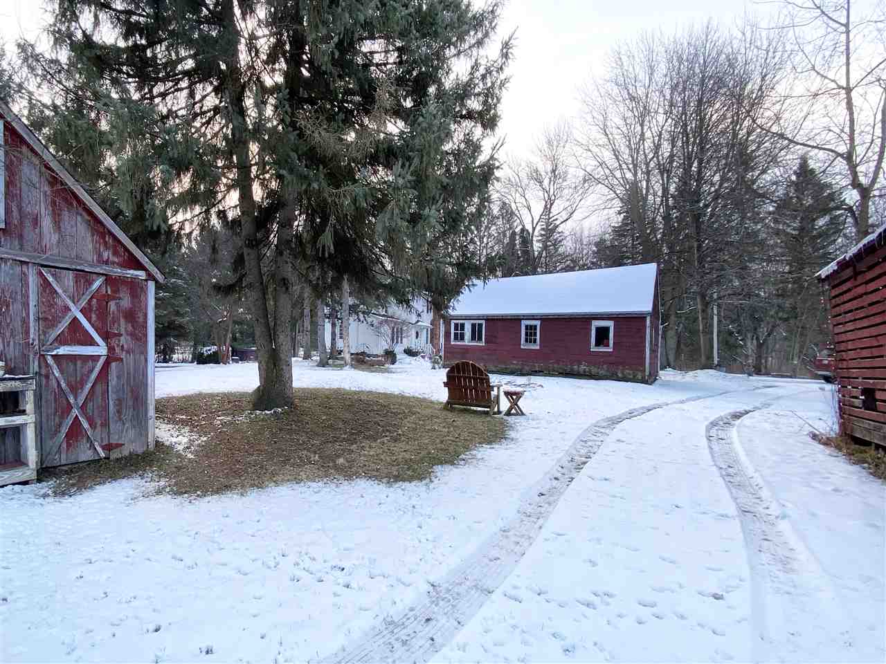 2439 E COON LAKE ROAD, HOWELL, MI 48843