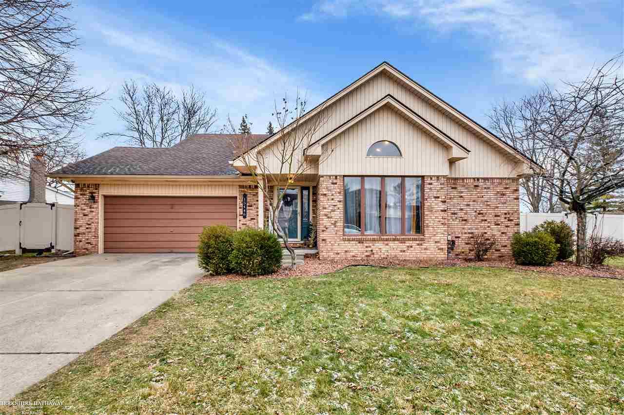 Clinton Township MI Homes for Sale in 48038