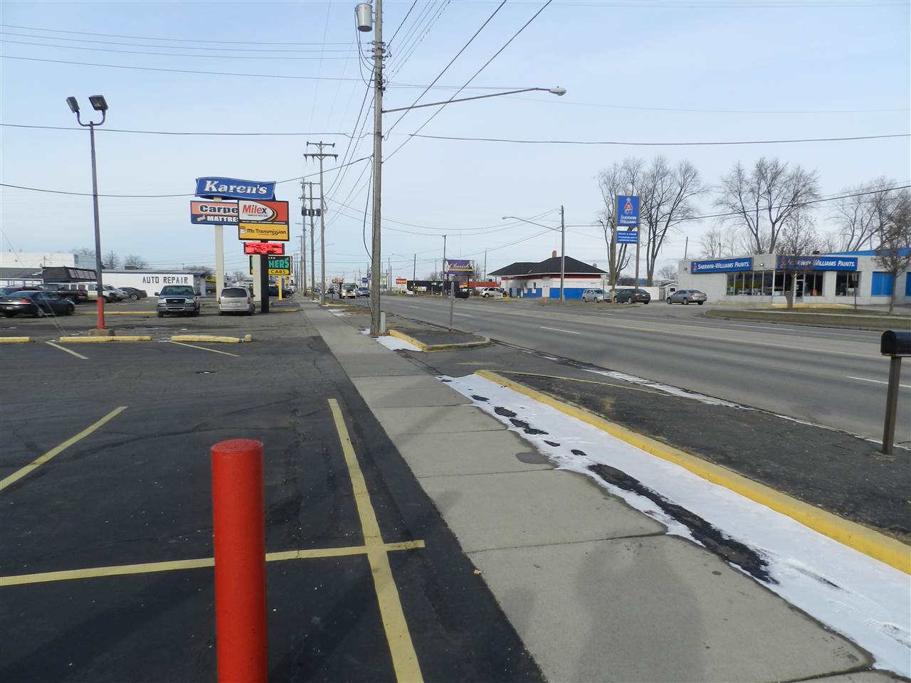 2320 S DORT HIGHWAY, FLINT, MI 48507