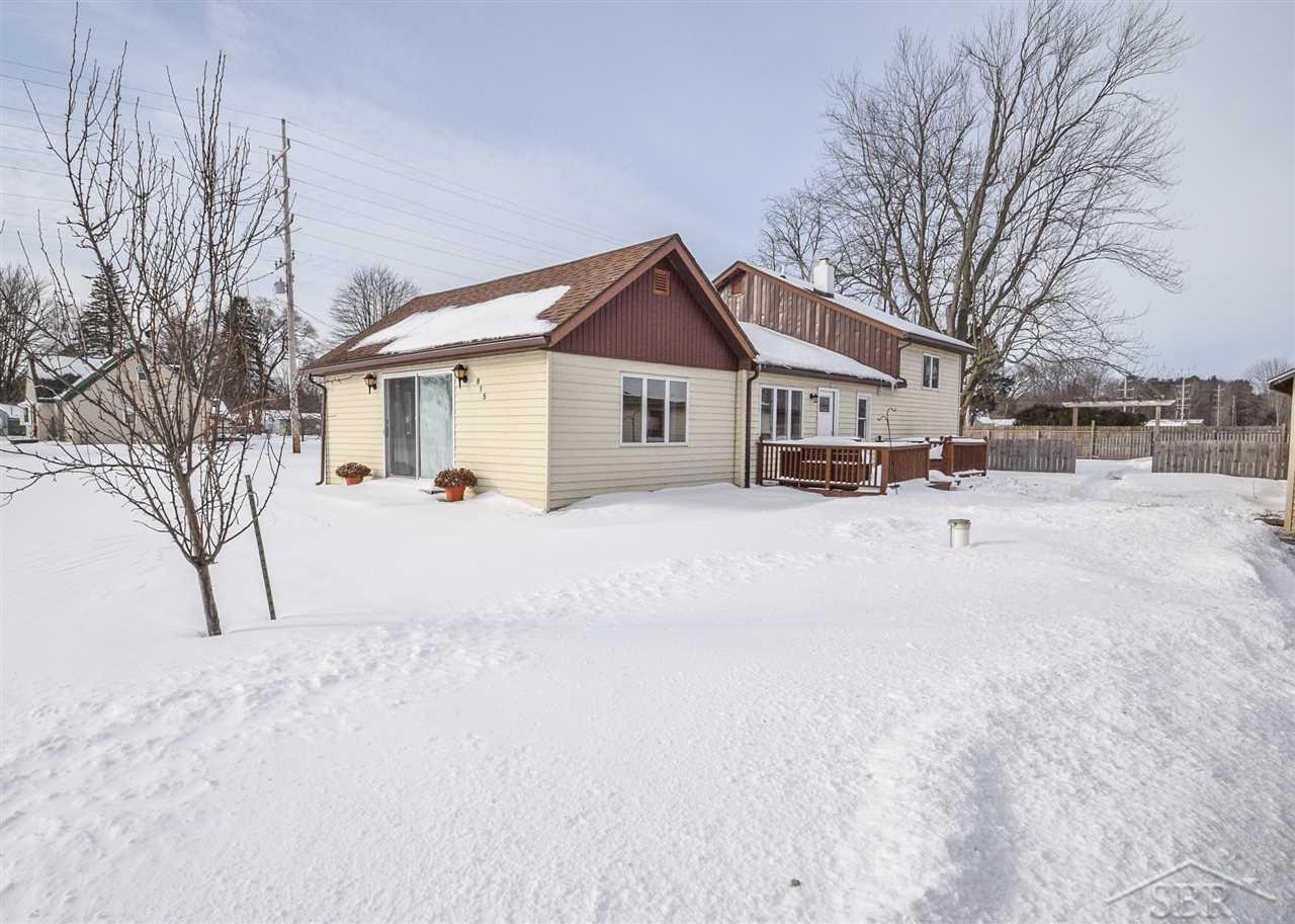 815 N COLEMAN, COLEMAN, MI 48618