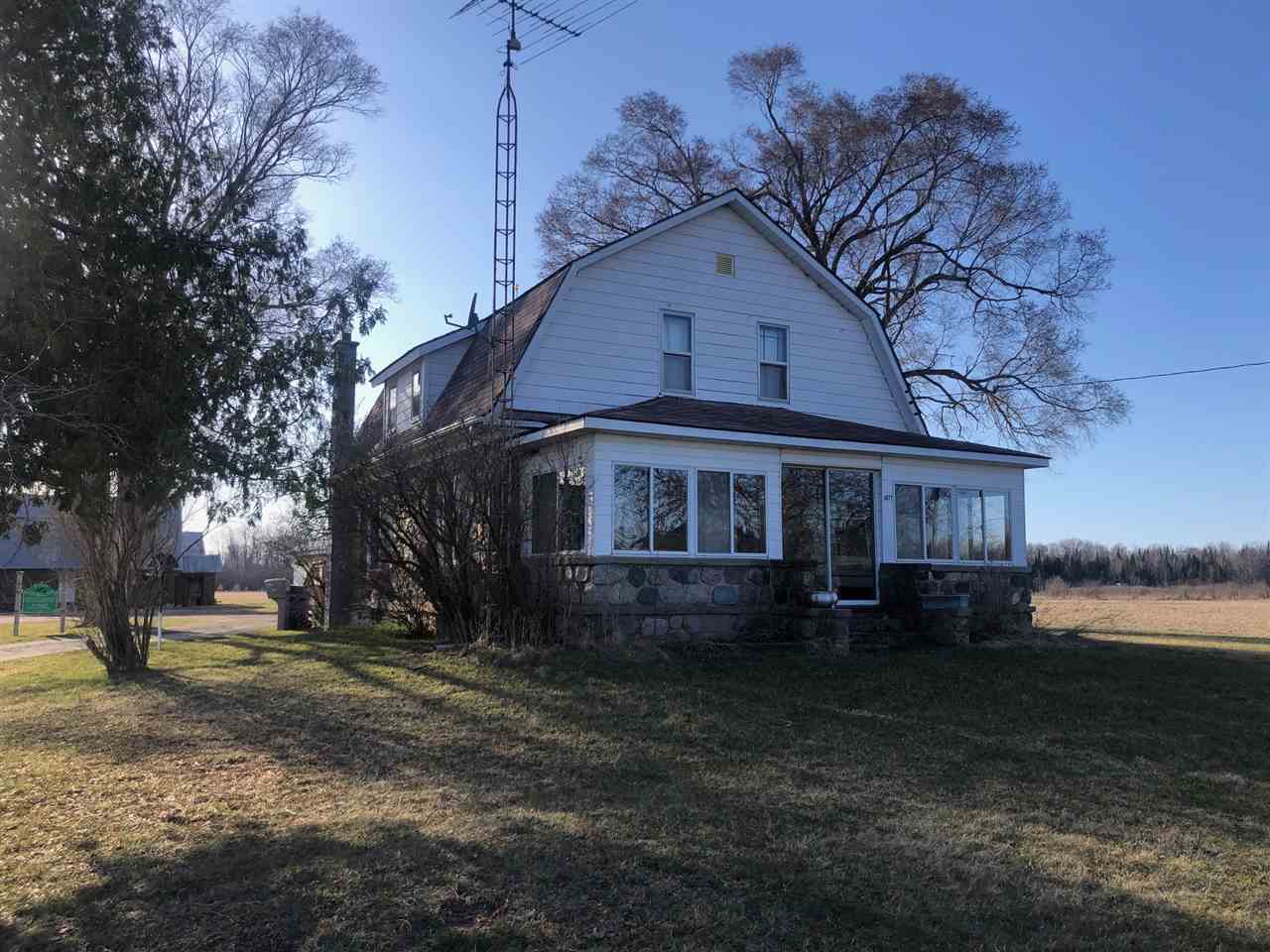 1077 M30 Gladwin, MI 48624 298,000