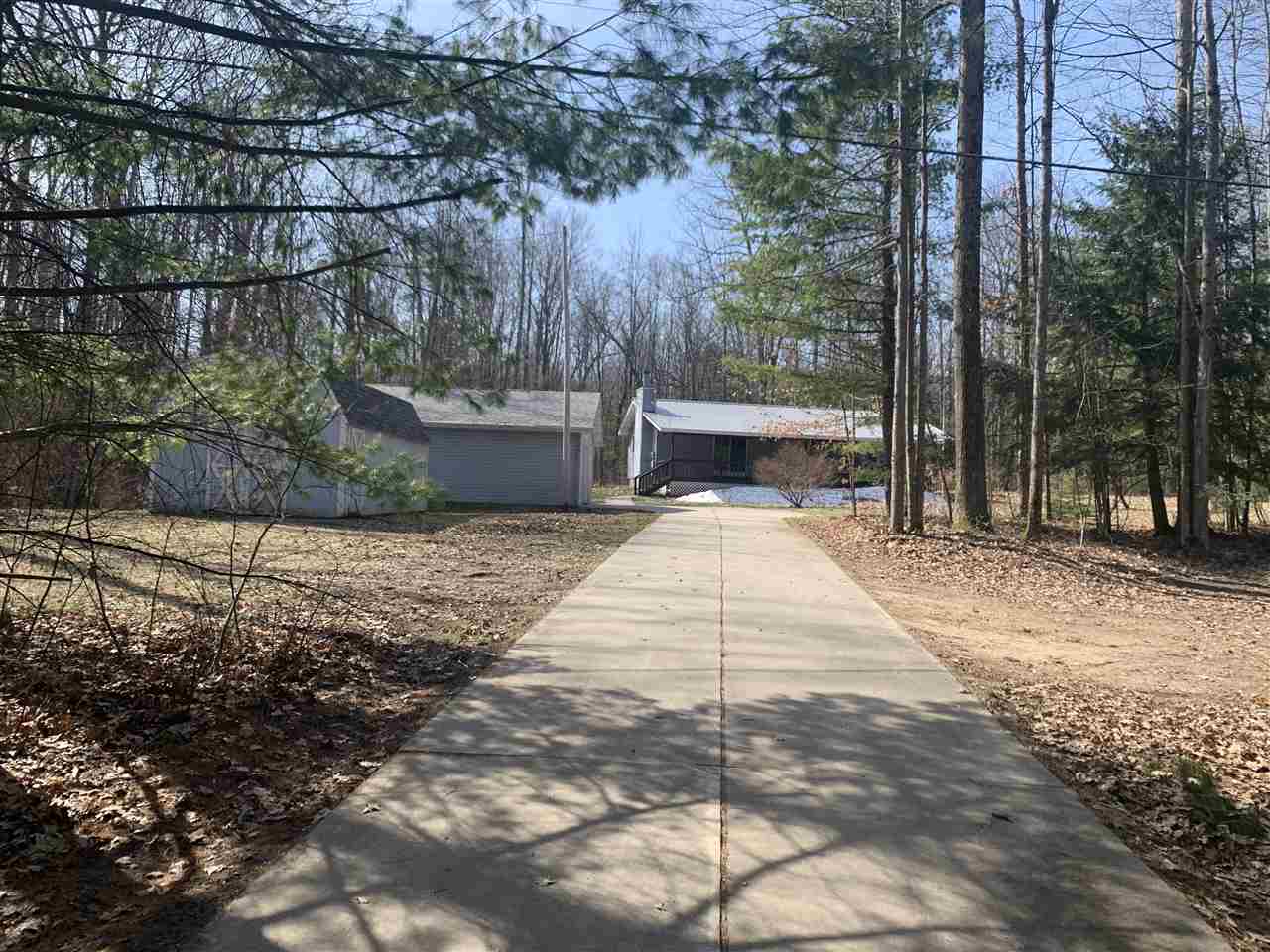 3300 Arnold Lake Harrison, MI 48625 199,000