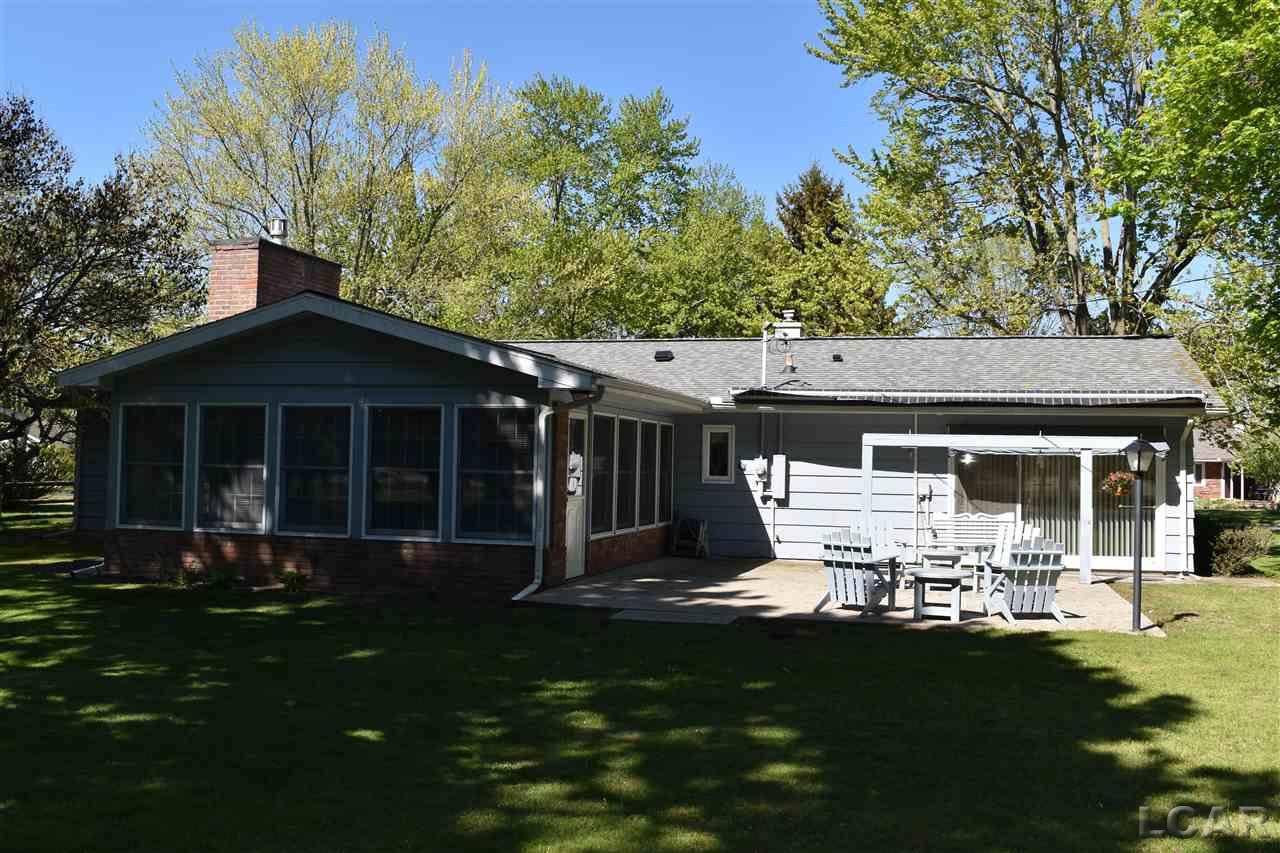 900 River Acres Drive