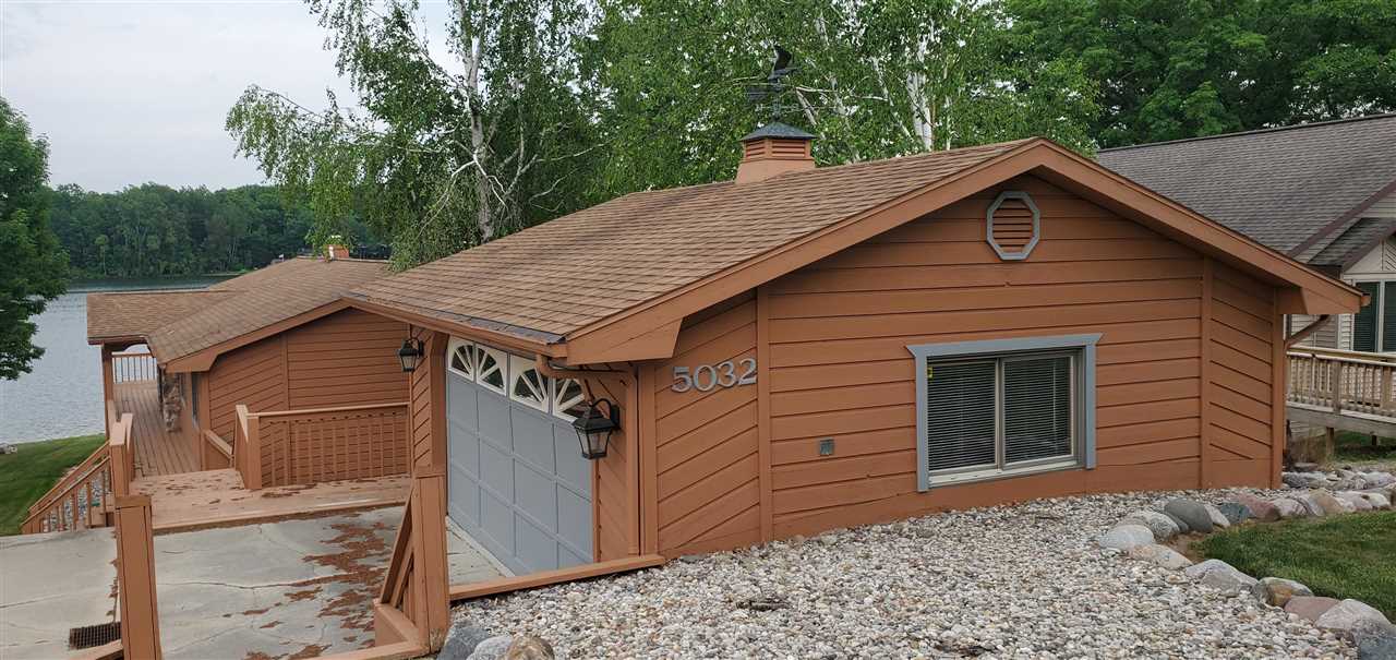 5032 Kings Way Gladwin, MI 48624 405,999
