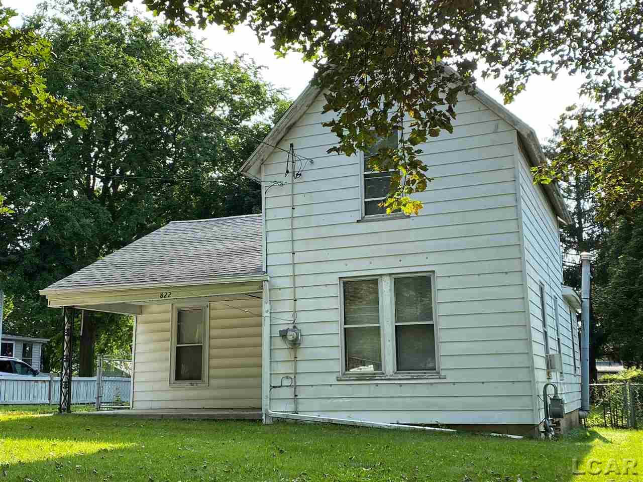 822 Hoch Ave