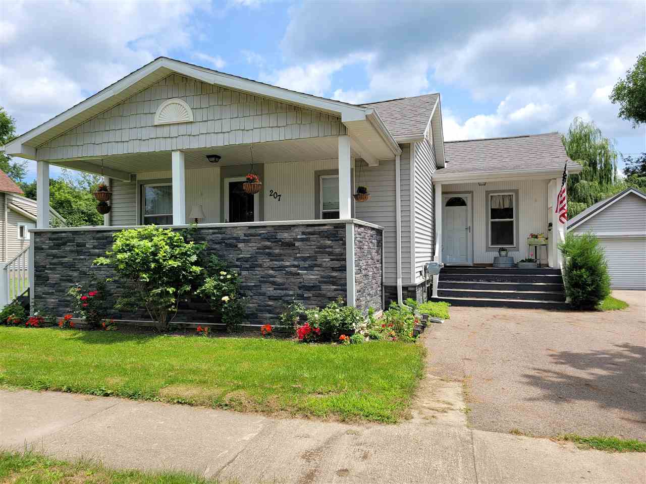 COLDWELL BANKER KIGAR Gladwin MI Real Estate