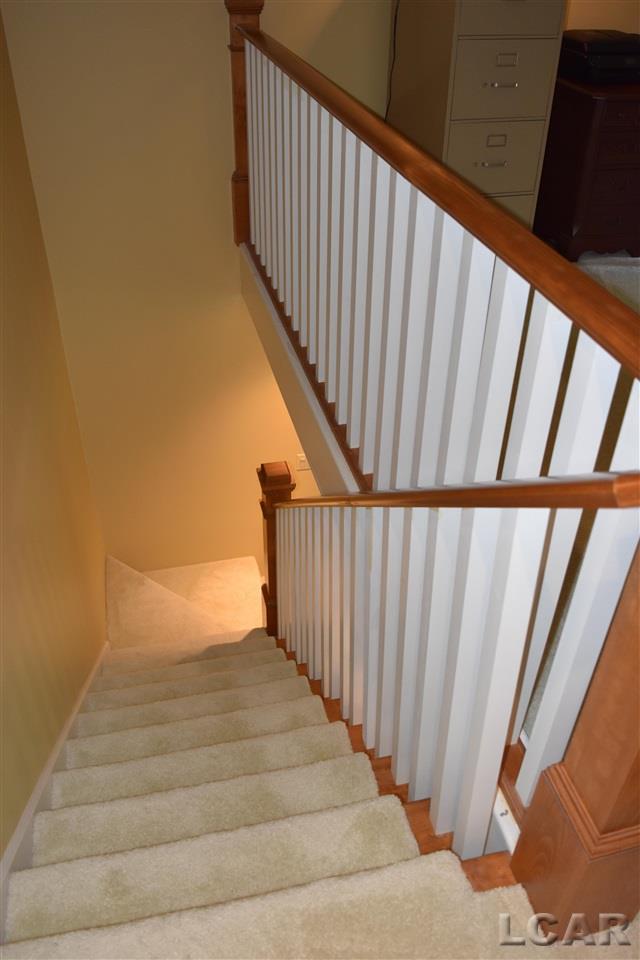 220 Richlyn Dr