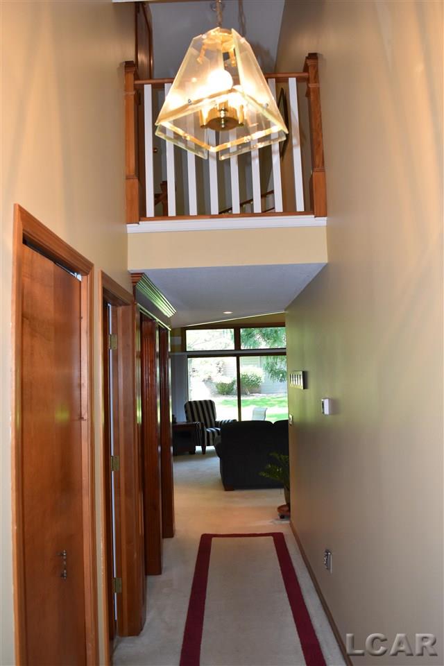 220 Richlyn Dr