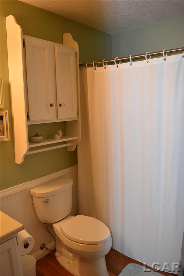 220 Richlyn Dr