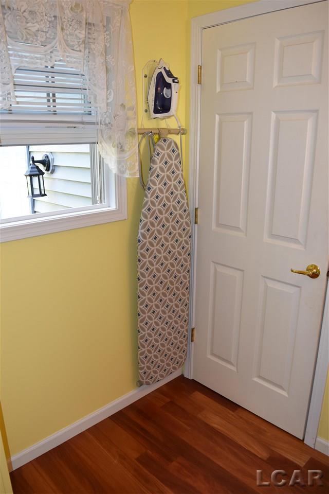 1260 Sutton