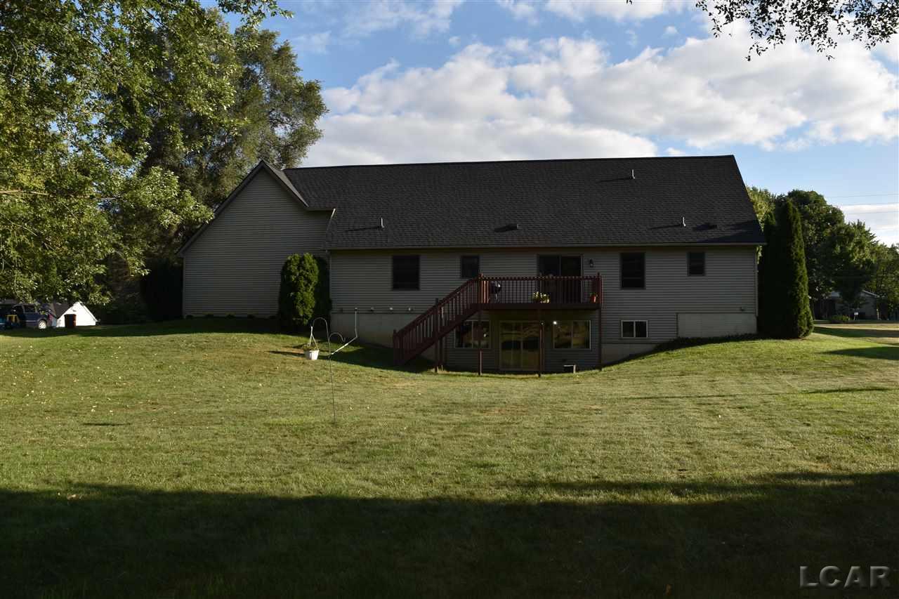 1260 Sutton
