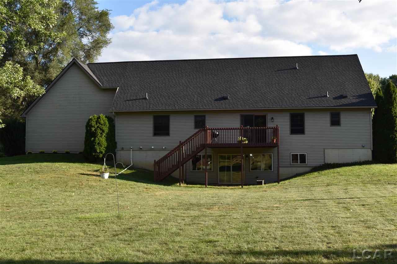 1260 Sutton