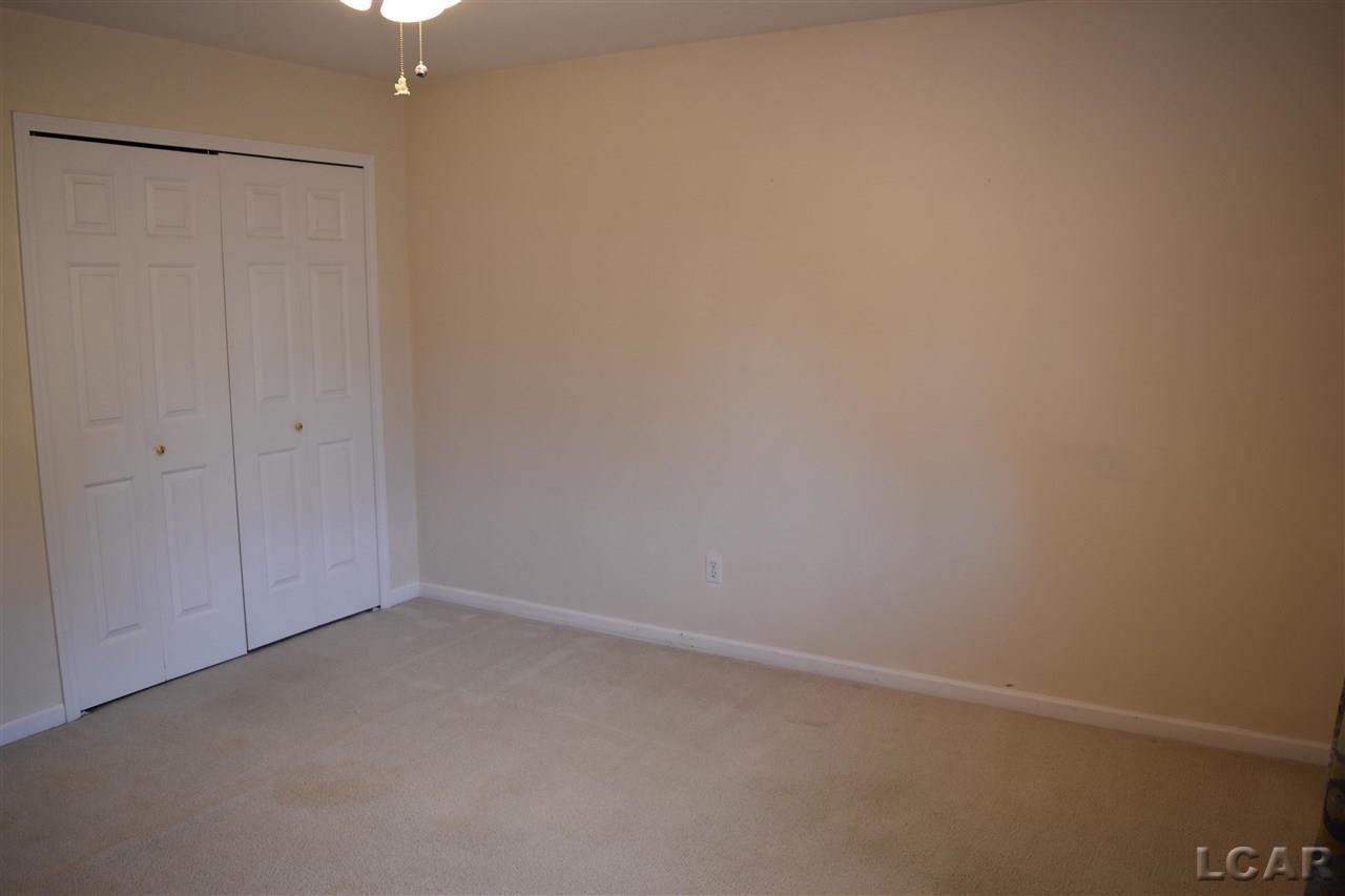1185 Evergreen