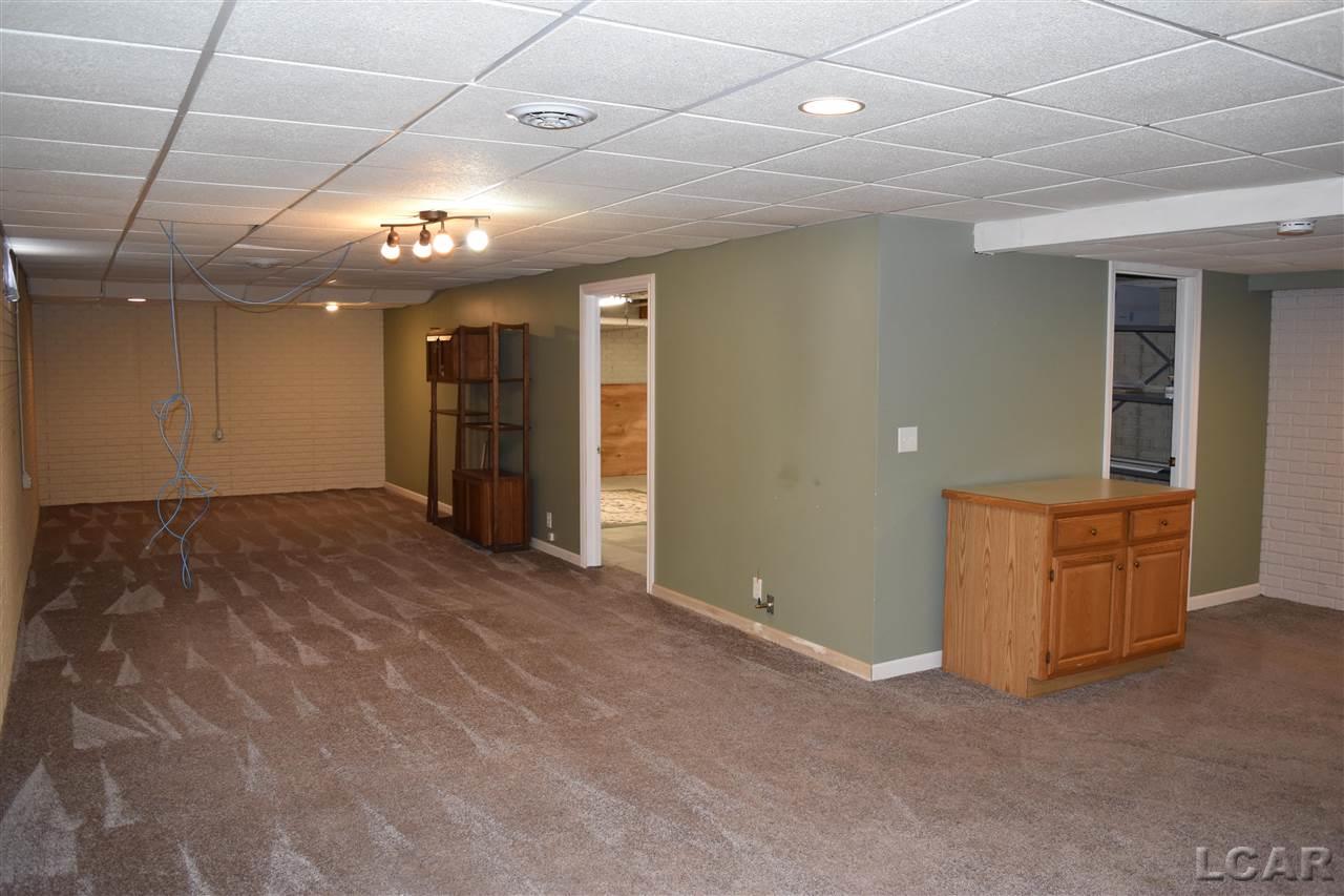 1185 Evergreen