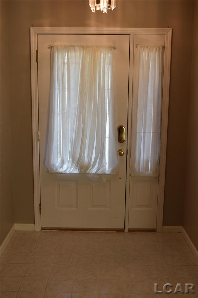 1185 Evergreen