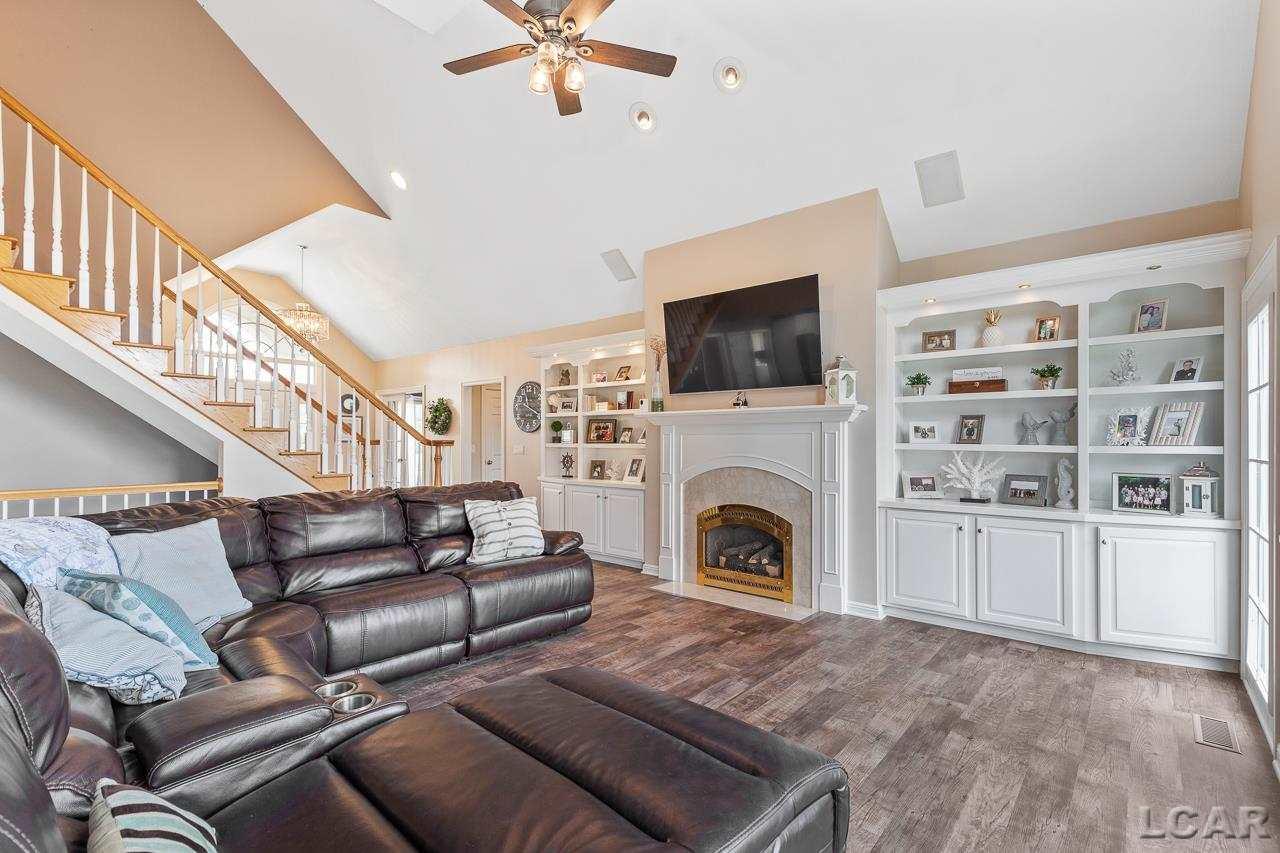 1254 Berkshire Ct