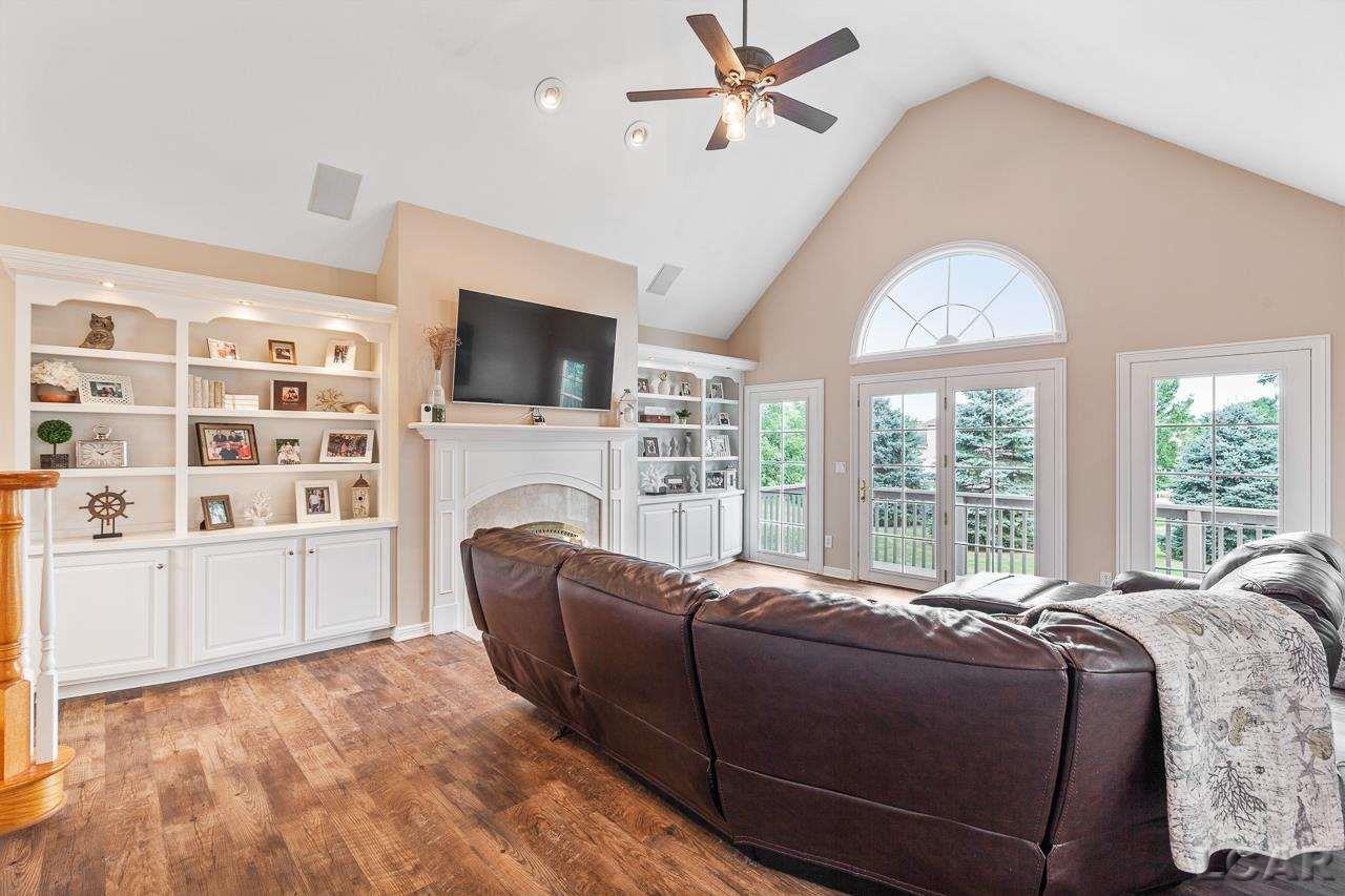 1254 Berkshire Ct