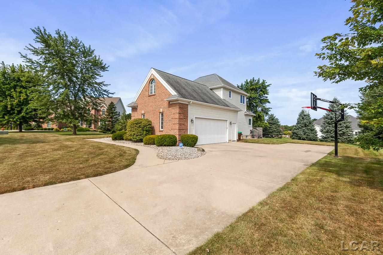 1254 Berkshire Ct