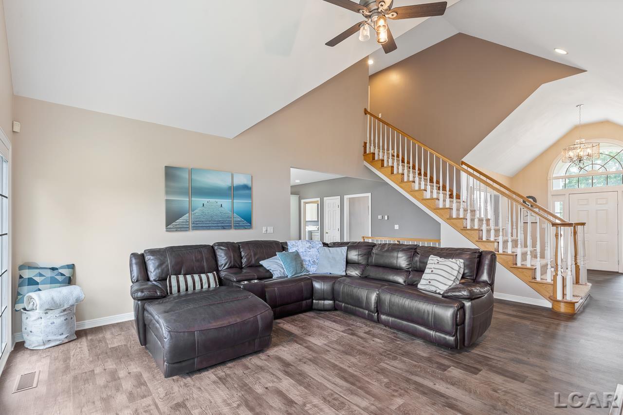 1254 Berkshire Ct
