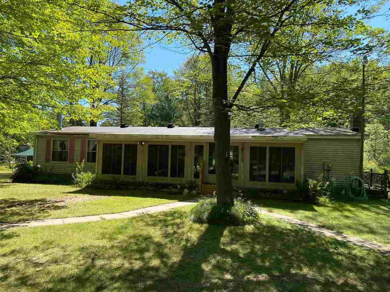 Homes On Acreage Harrison Michigan Harrison Realty