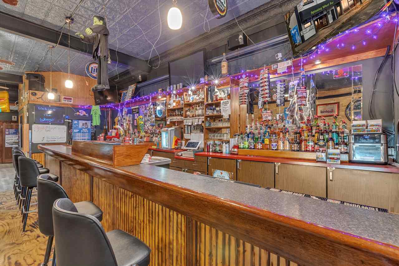 1616 Broadway Street