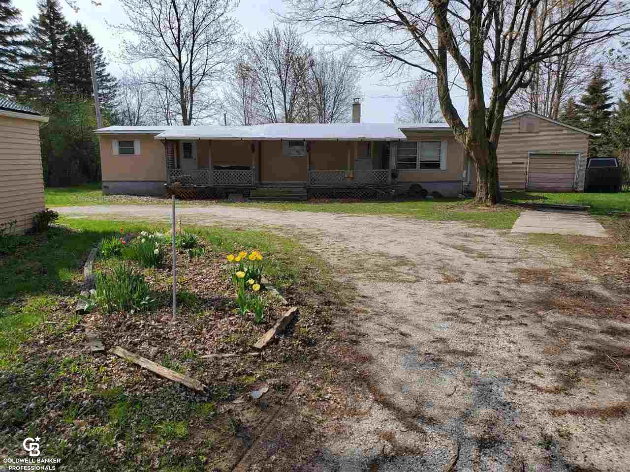 11395 Jeddo Rd, Yale, MI 48097