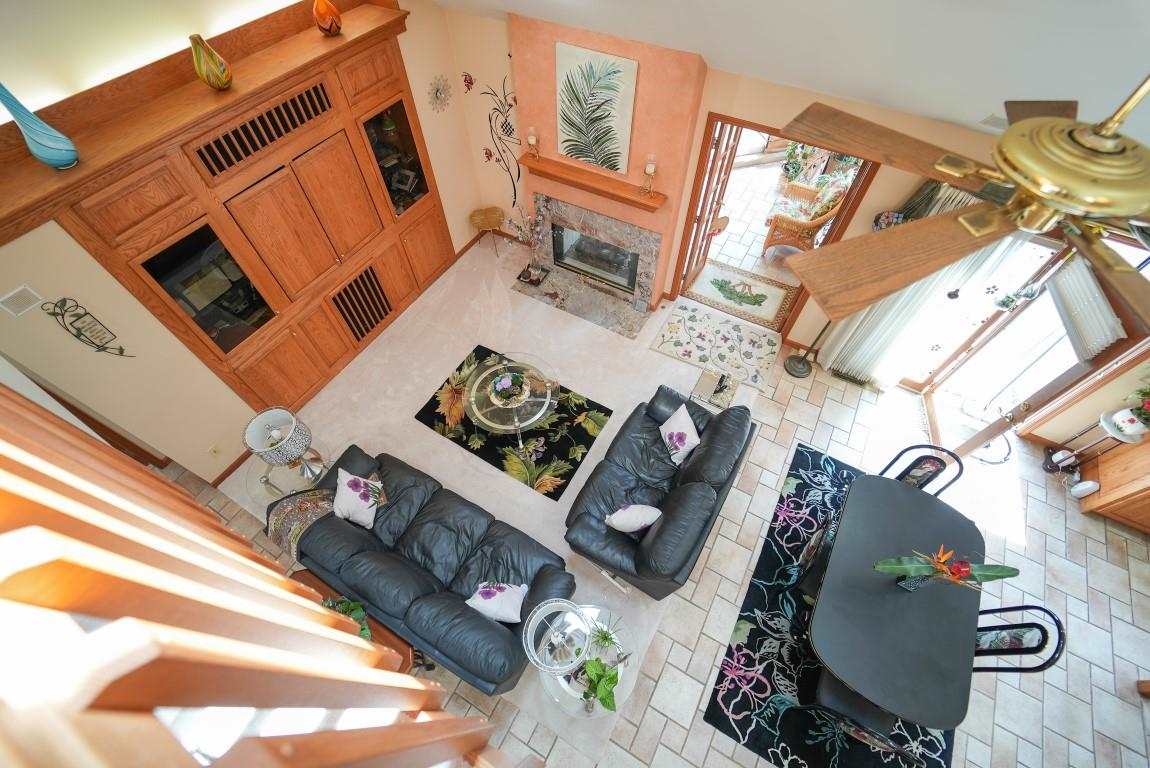 1602 Foxwood Court