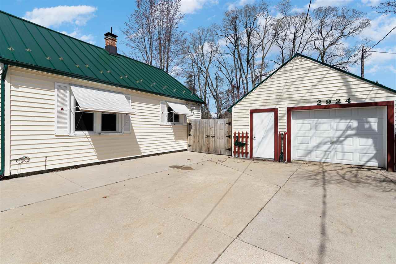 2924 Abbott Road