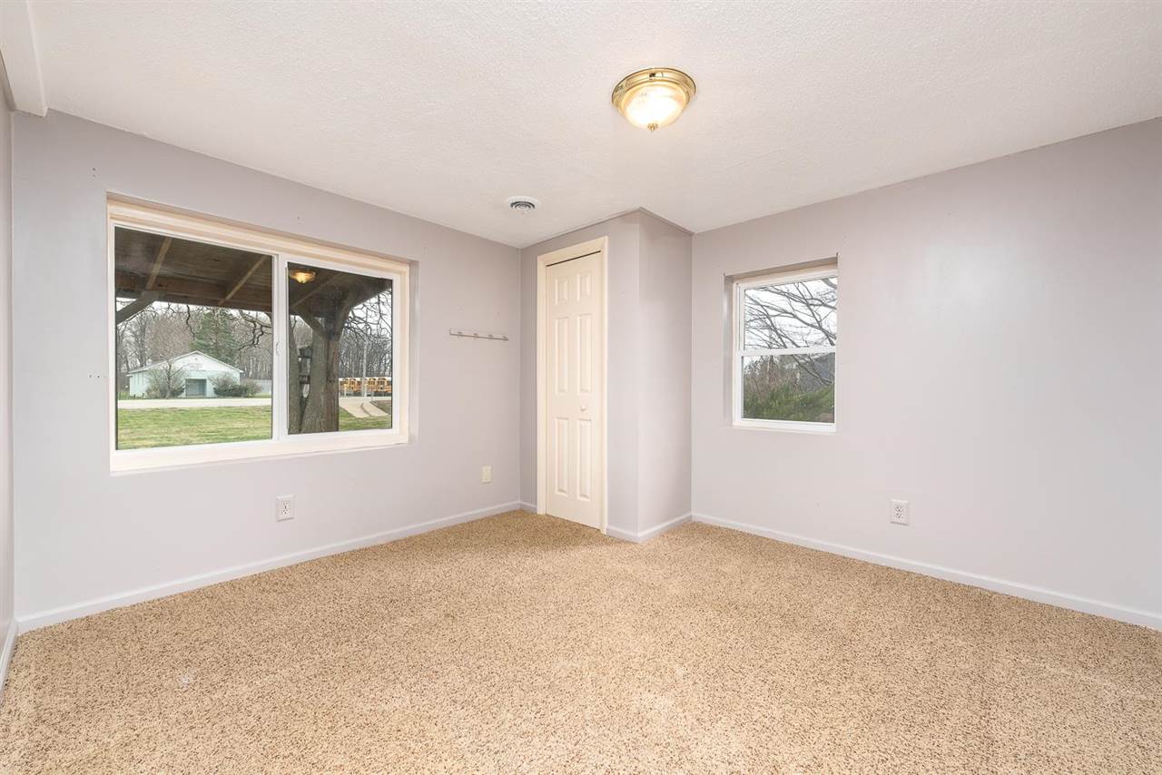 1874 E Gordonville Rd