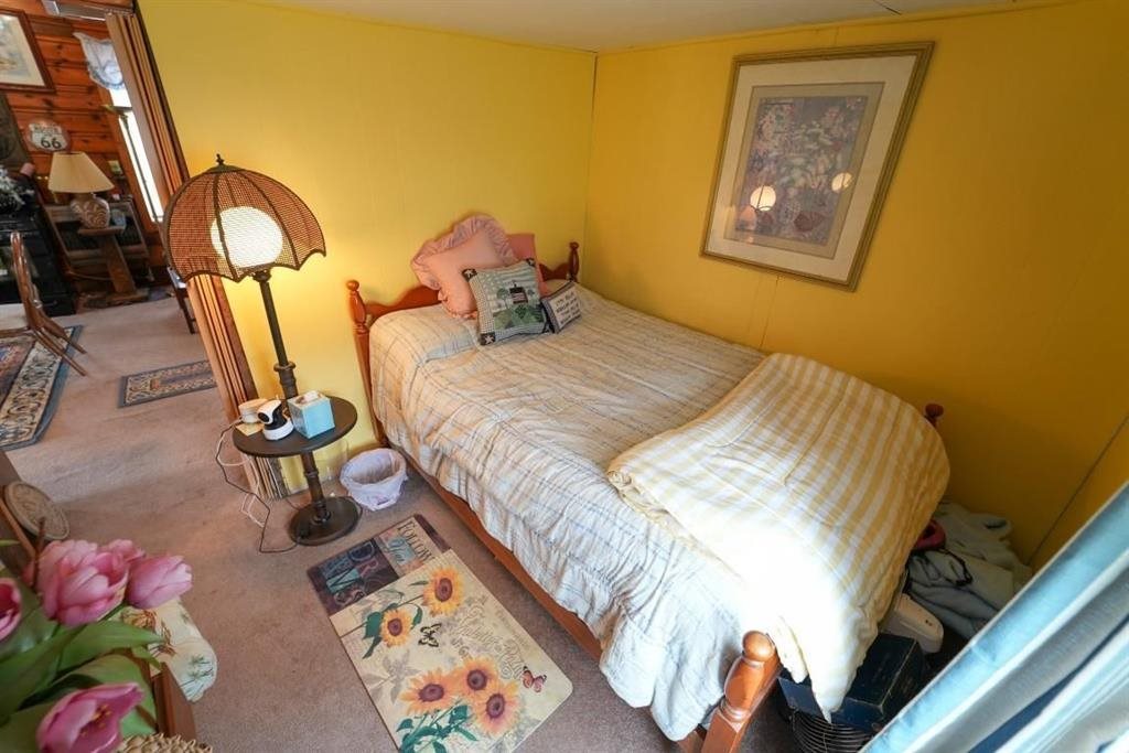 3085 Whitney Beach Rd