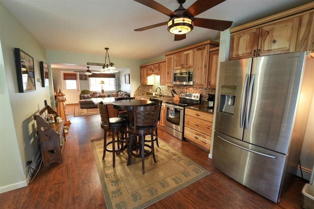 3085 Whitney Beach Rd
