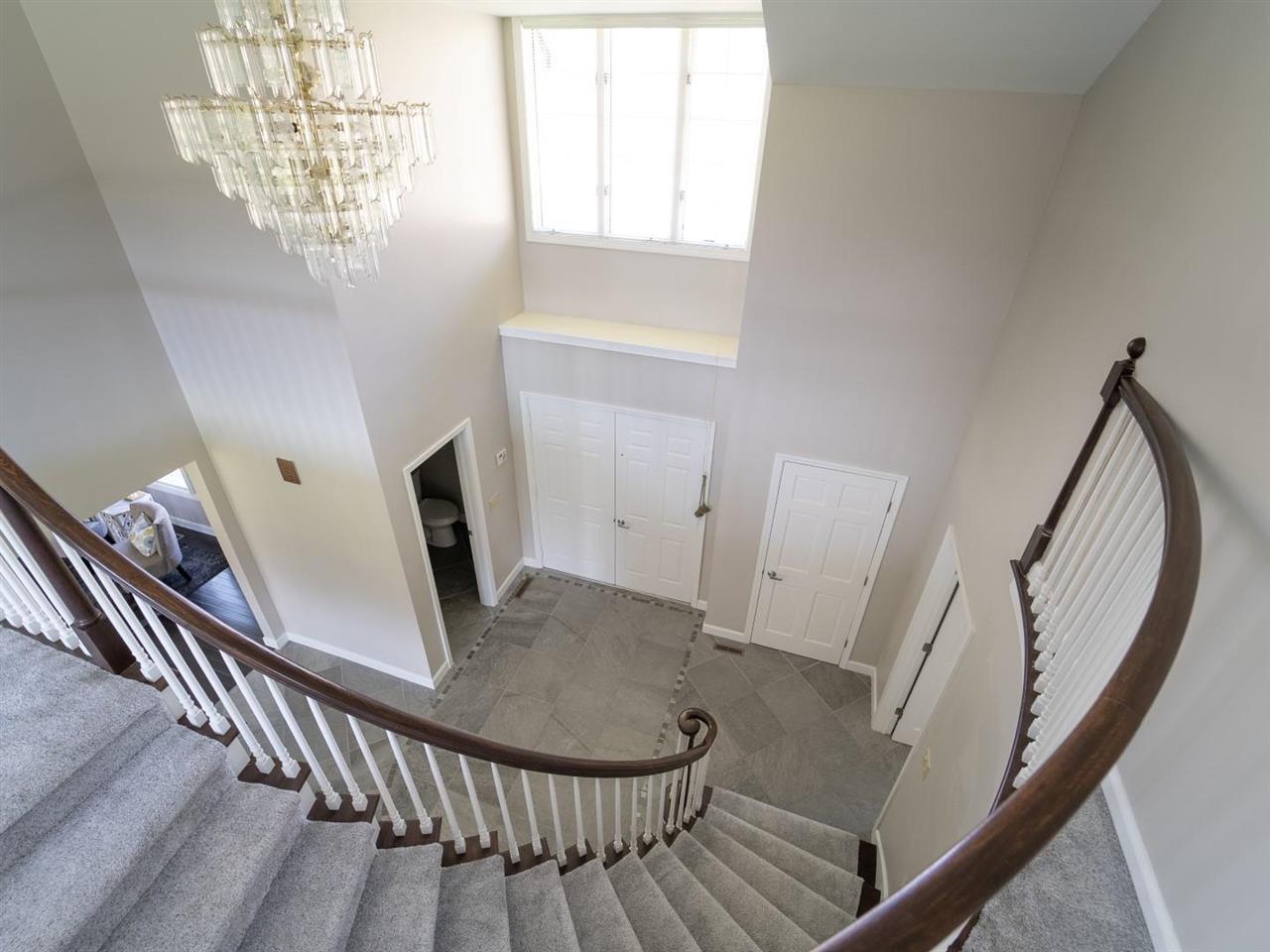 3312 Valley Dr