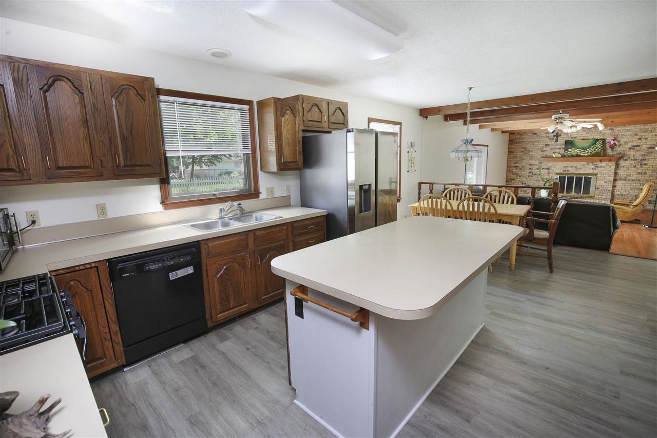 3001 Camberley Lane