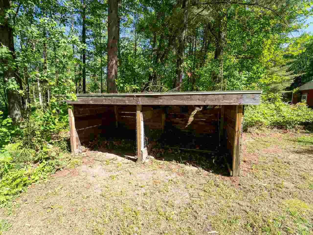 2985 W Howard Road
