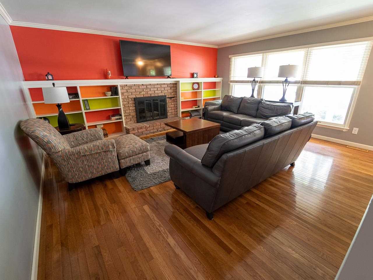 2214 Burlington Drive