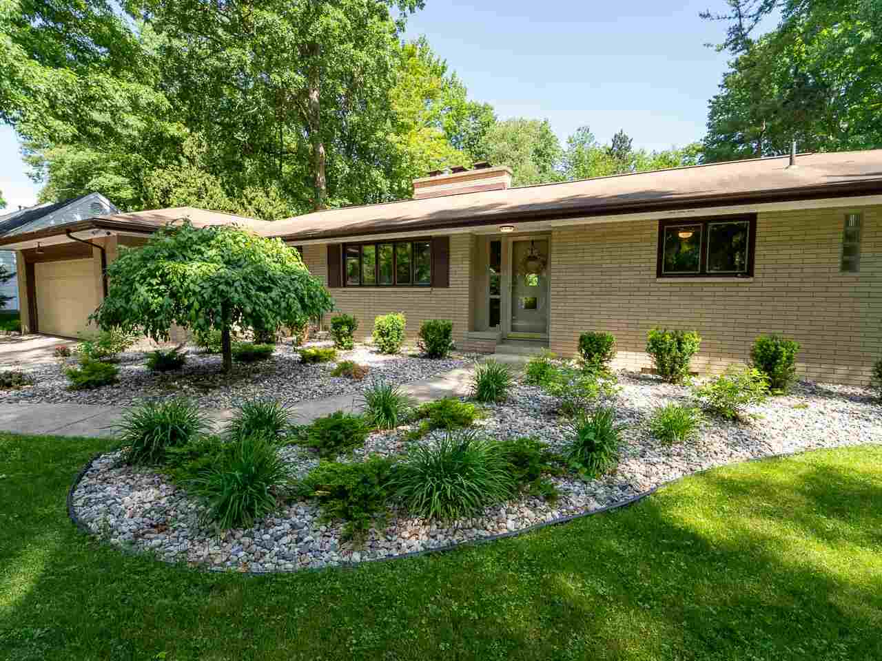 1920 Sylvan Lane