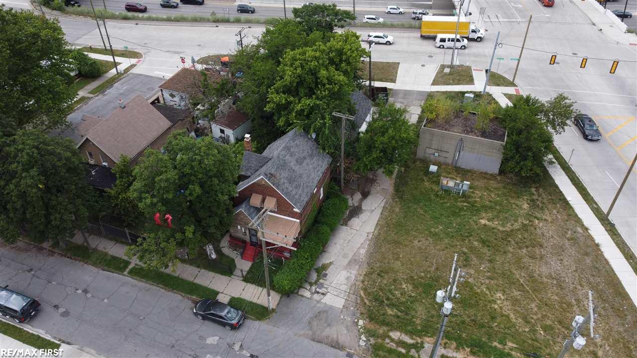 Currently Rented - No Access. Tenant is 9 months in rears. Near Downtown and Hamtramck. Seller has multiple listings in the area. Possible Redevelopment. Zoned Commercial.