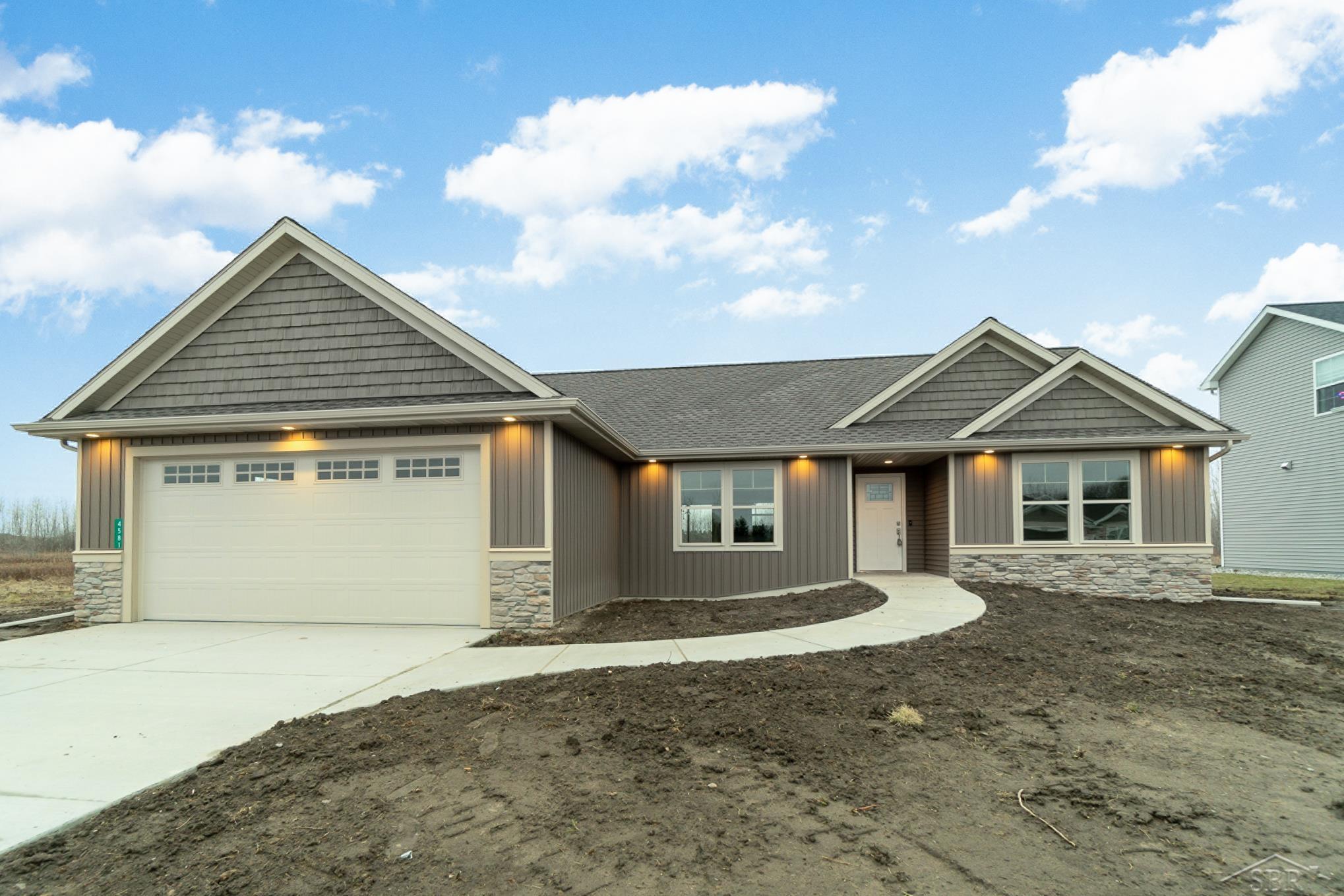 Come see this open concept new build! Big kitchen with large eat in island.  This home features walk in closets and lots of natural light.  Come see today!