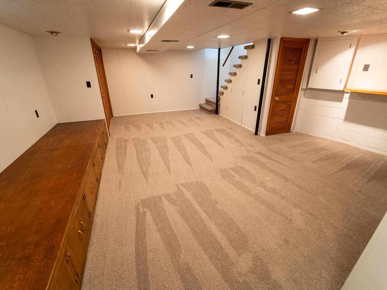 2506 Lucky Court