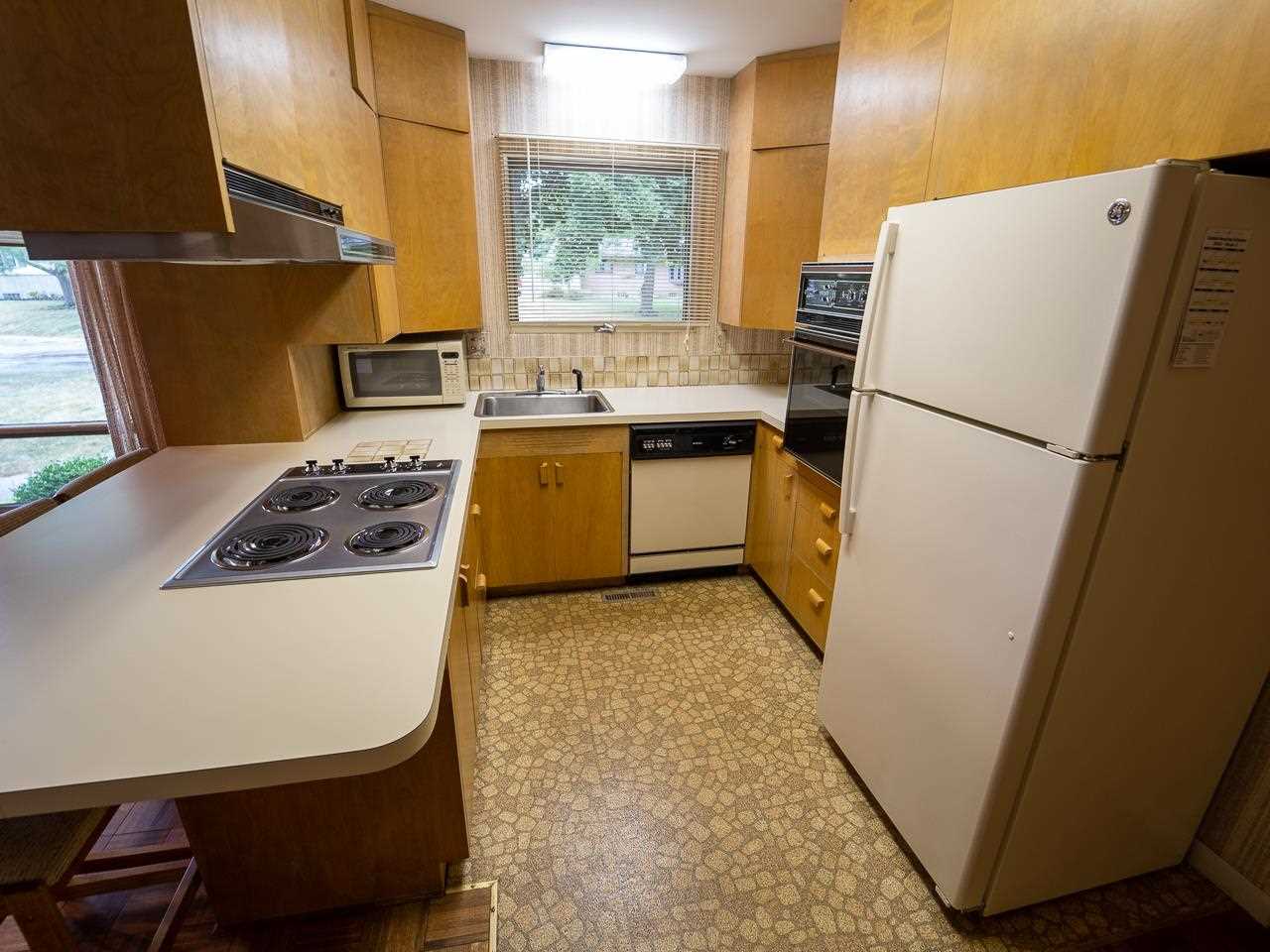2506 Lucky Court