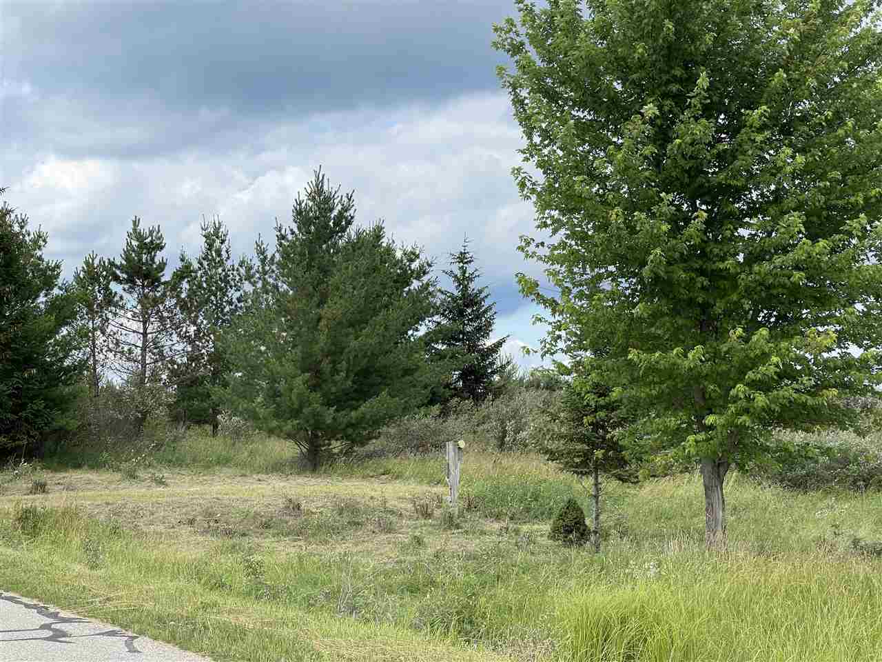 1534 HIGHLANDERS WAY