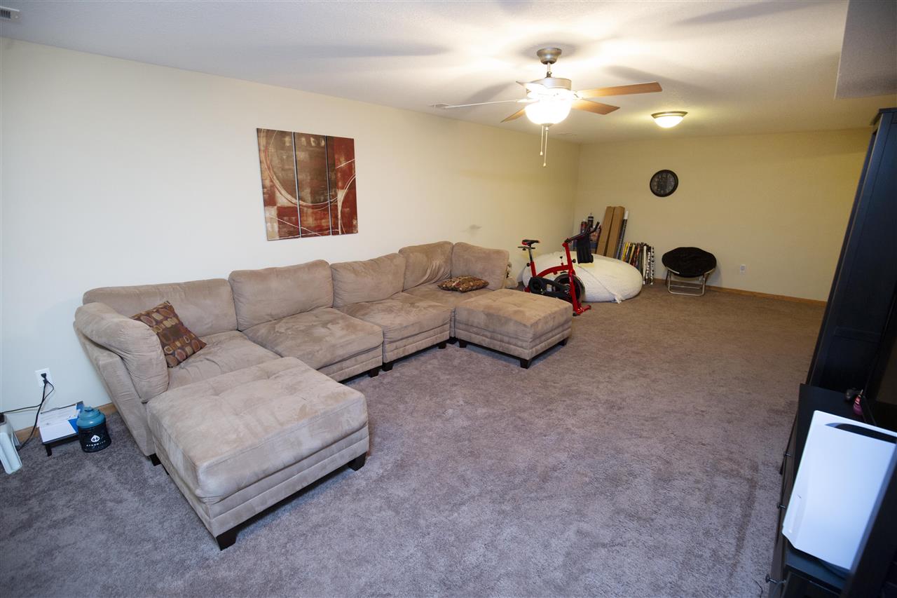 2713 Kitty Hawk Cir