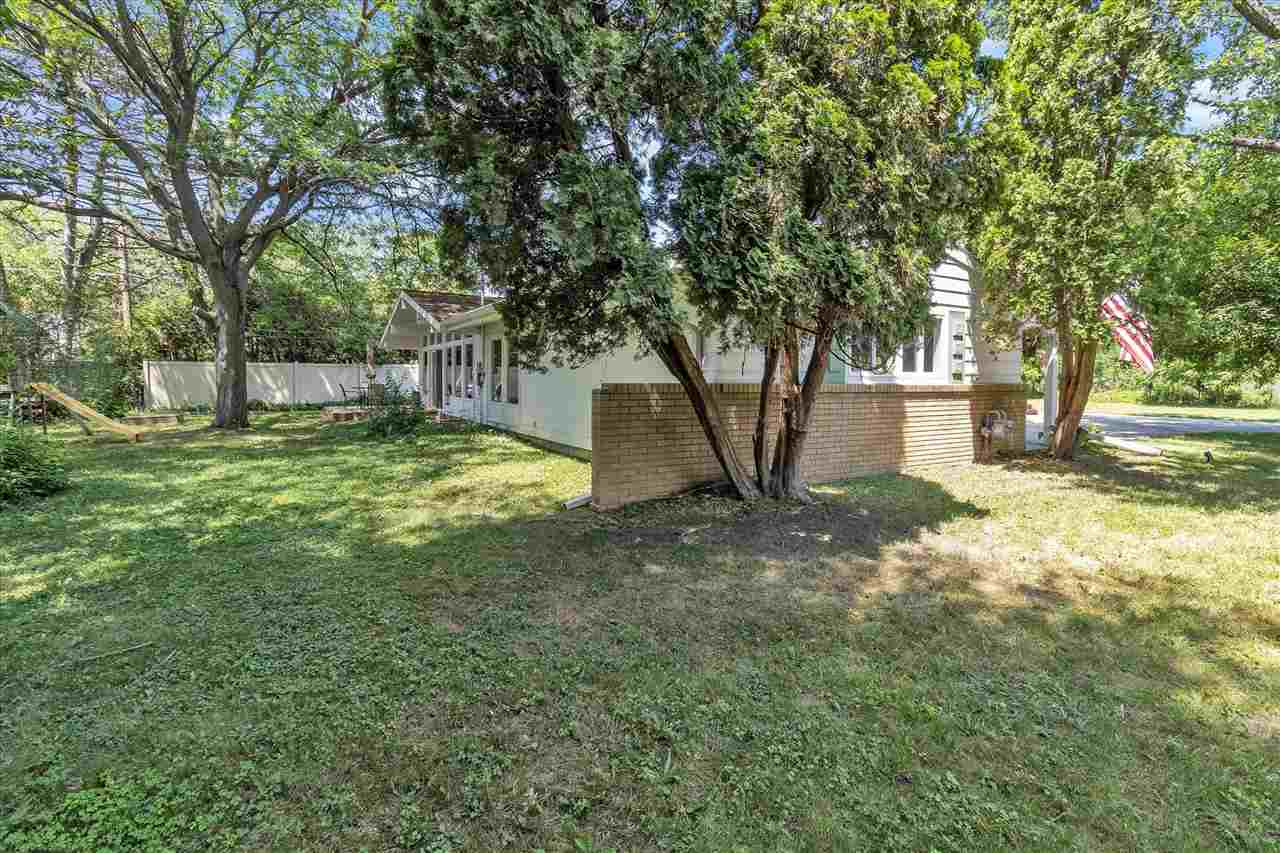 910 Glen Ave